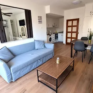  Apartament Sea View - 2 Min Walk To The & 200 Mbit Highspeed Internet