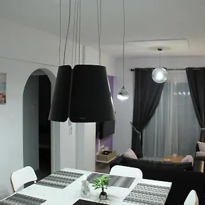  Apartament Beautiful Near In Larnaca